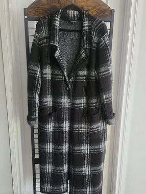 CHARLIE B Black & White Plaid Long Trench Coat